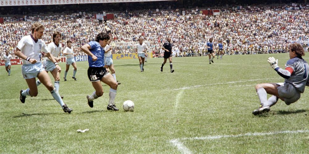 Photo du foot de l'époque de Diego Maradona, Pelé, Messi, Ronaldo...